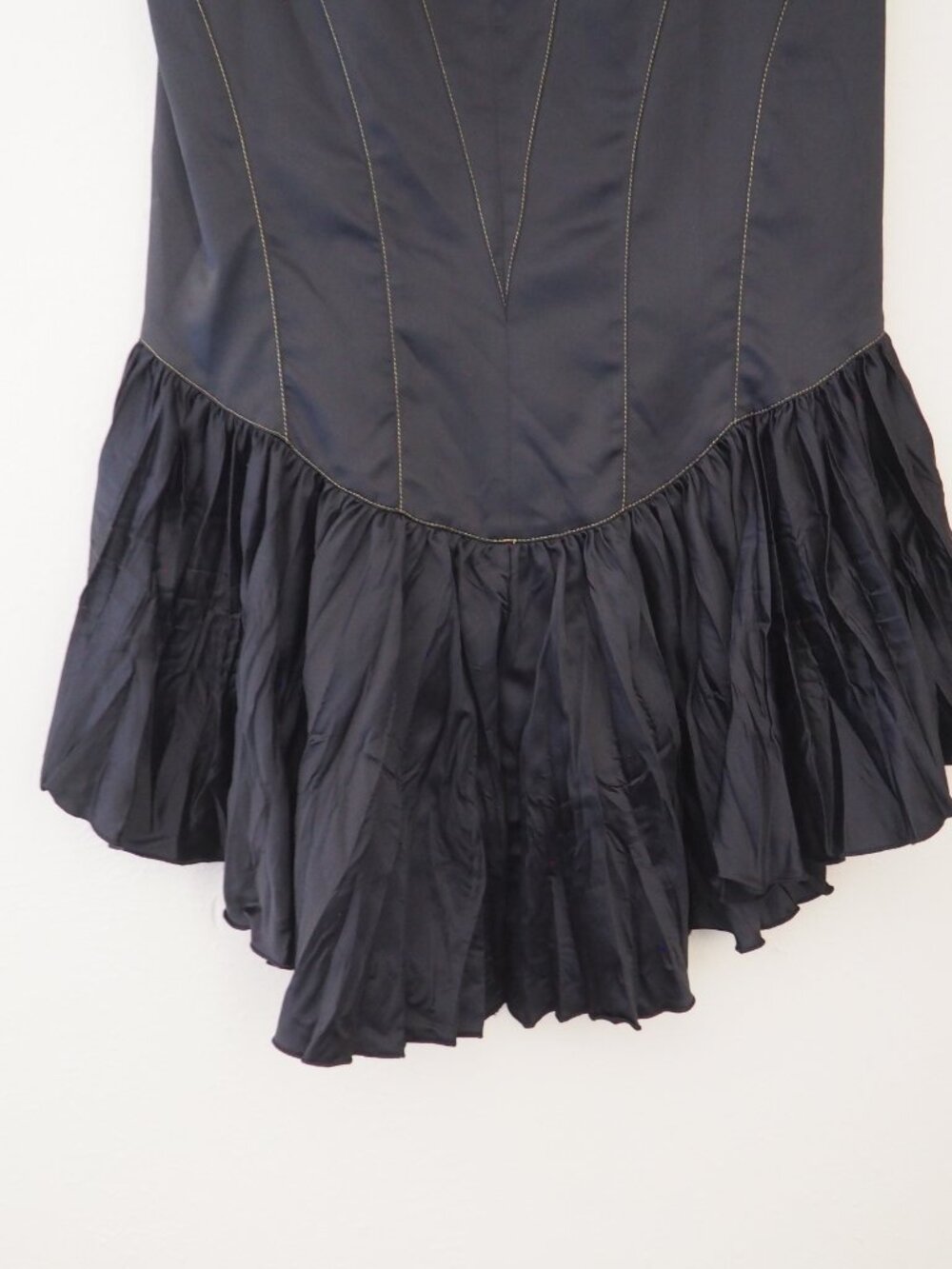 Vintage Roberto Just Cavalli Black Satin Ruffle Trim Skirt sz 42 - Picture 8 of 11